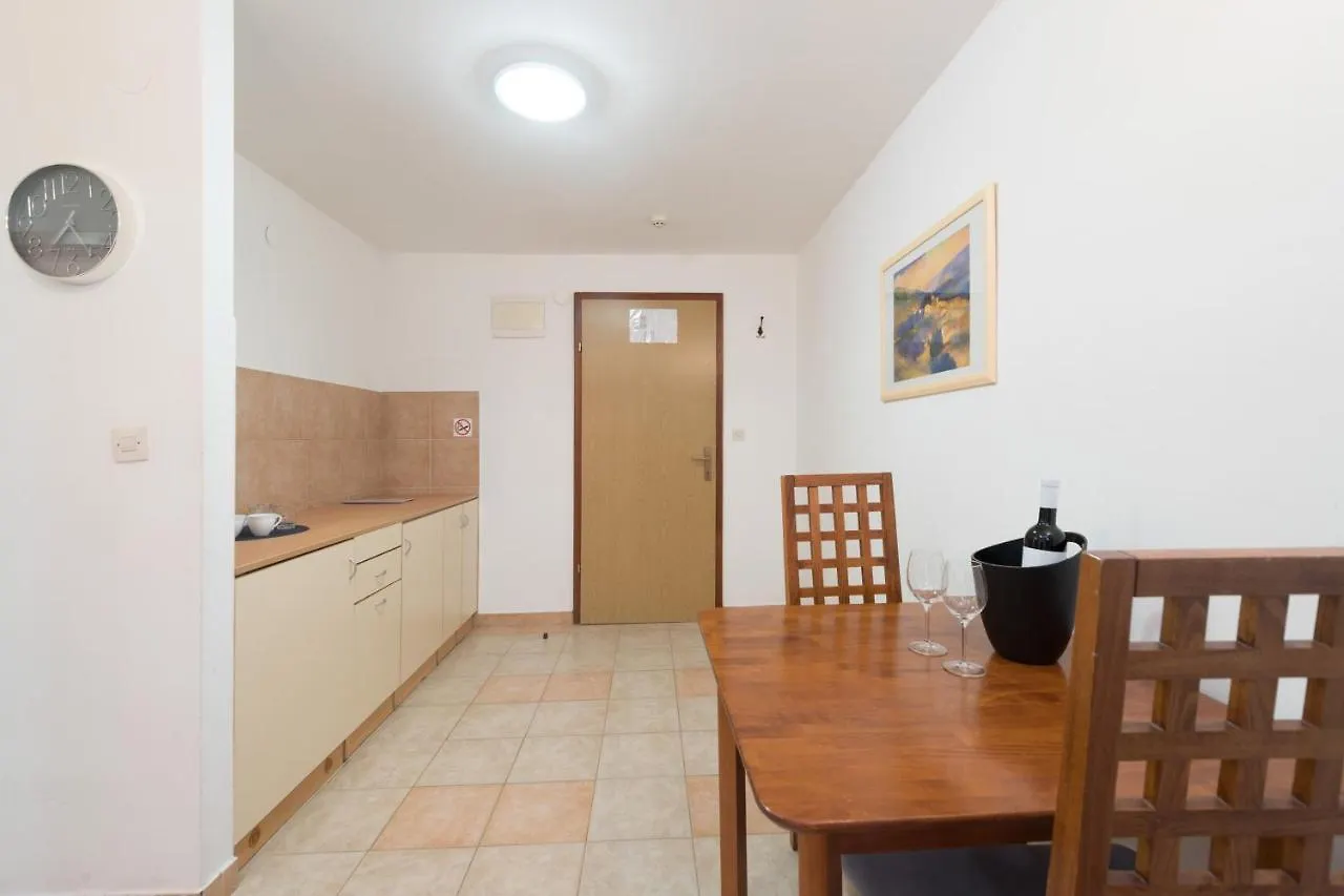 Hotel Rooms Roccia Novigrad