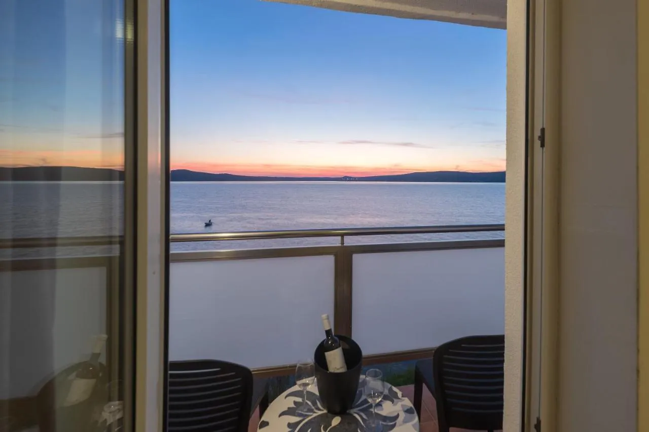 ***  Hotel Rooms Roccia Novigrad  Croazia