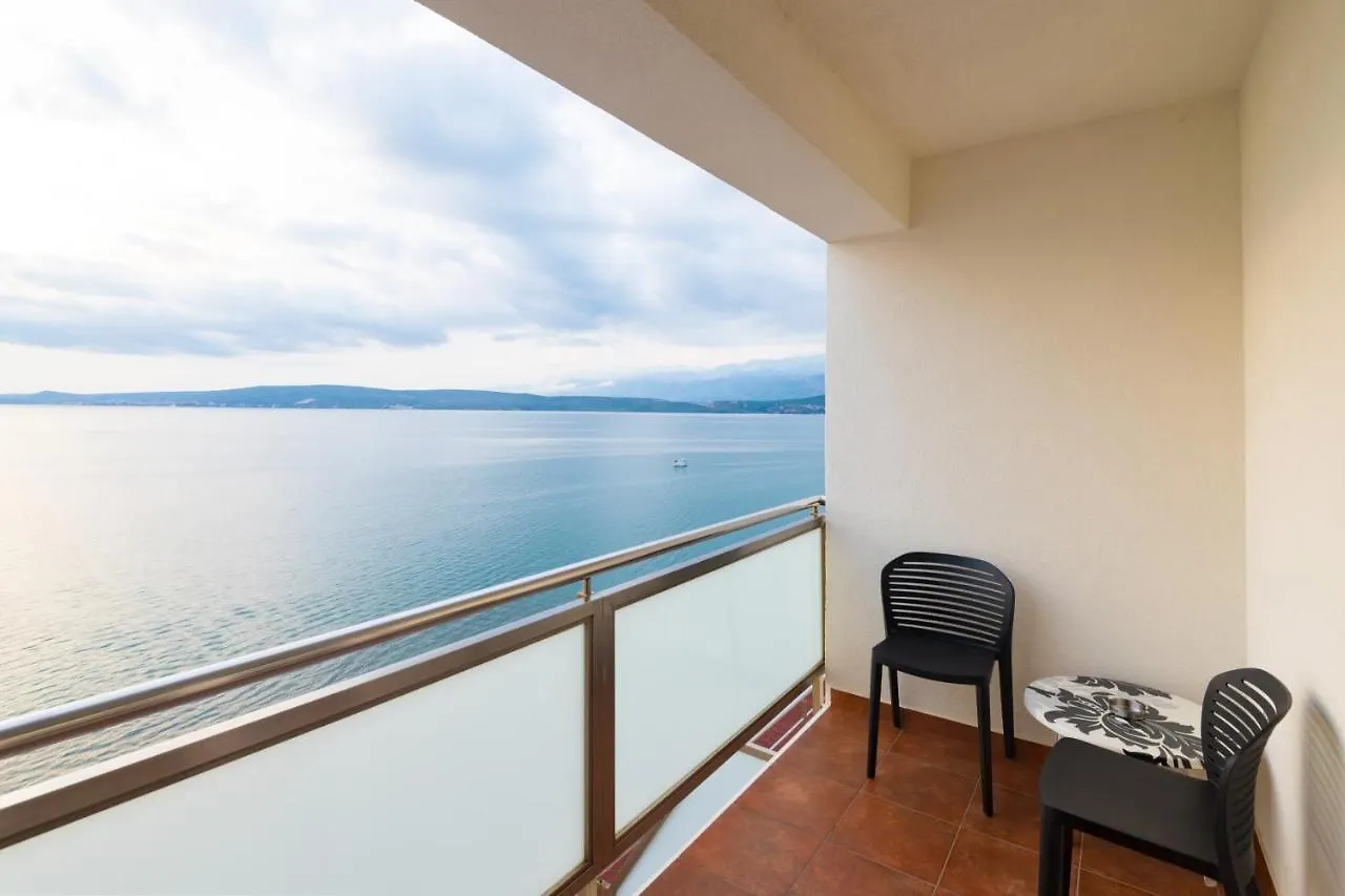 Hotel Rooms Roccia Novigrad  Croazia