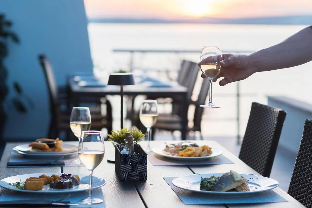 Hotel Rooms Roccia Novigrad  3*, Novigrad (Dalmatia) Croazia