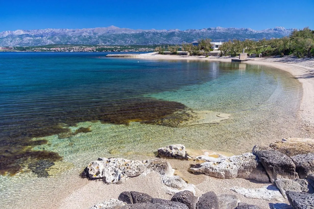 Hotel Rooms Roccia Novigrad  3*, Novigrad (Dalmatia)