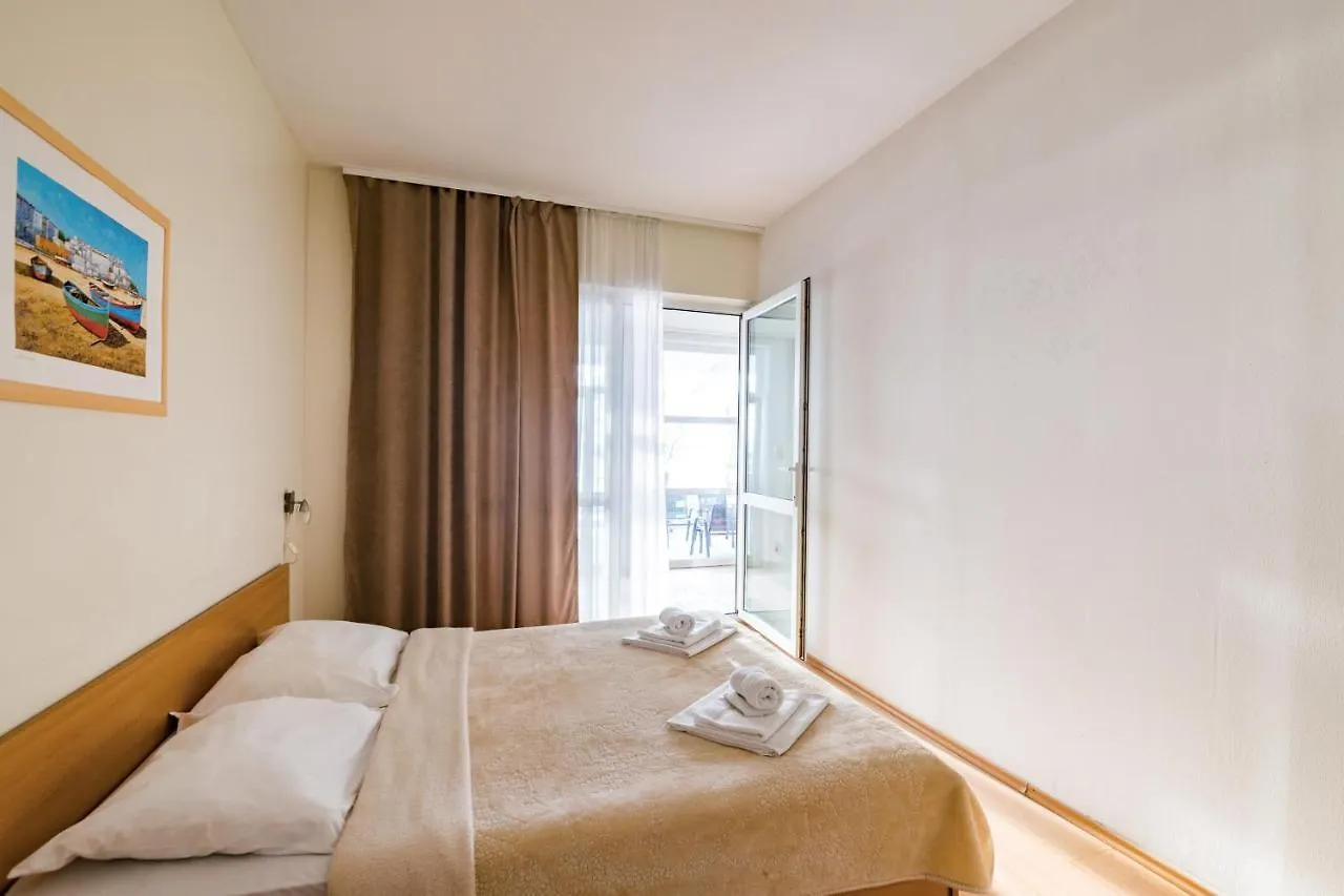 Hotel Rooms Roccia Novigrad  3*, Novigrad (Dalmatia) Croazia