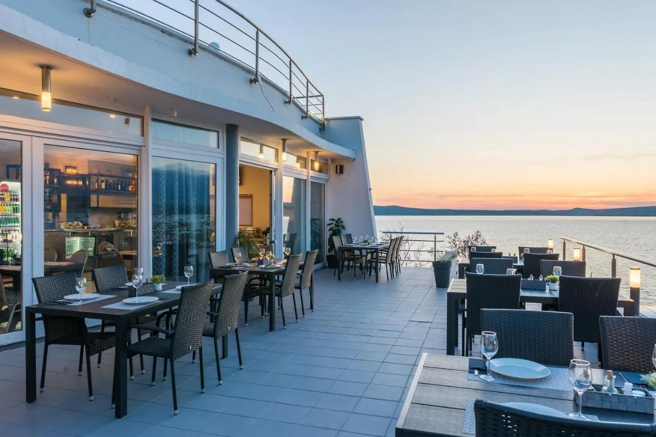 Hotel Rooms Roccia Novigrad