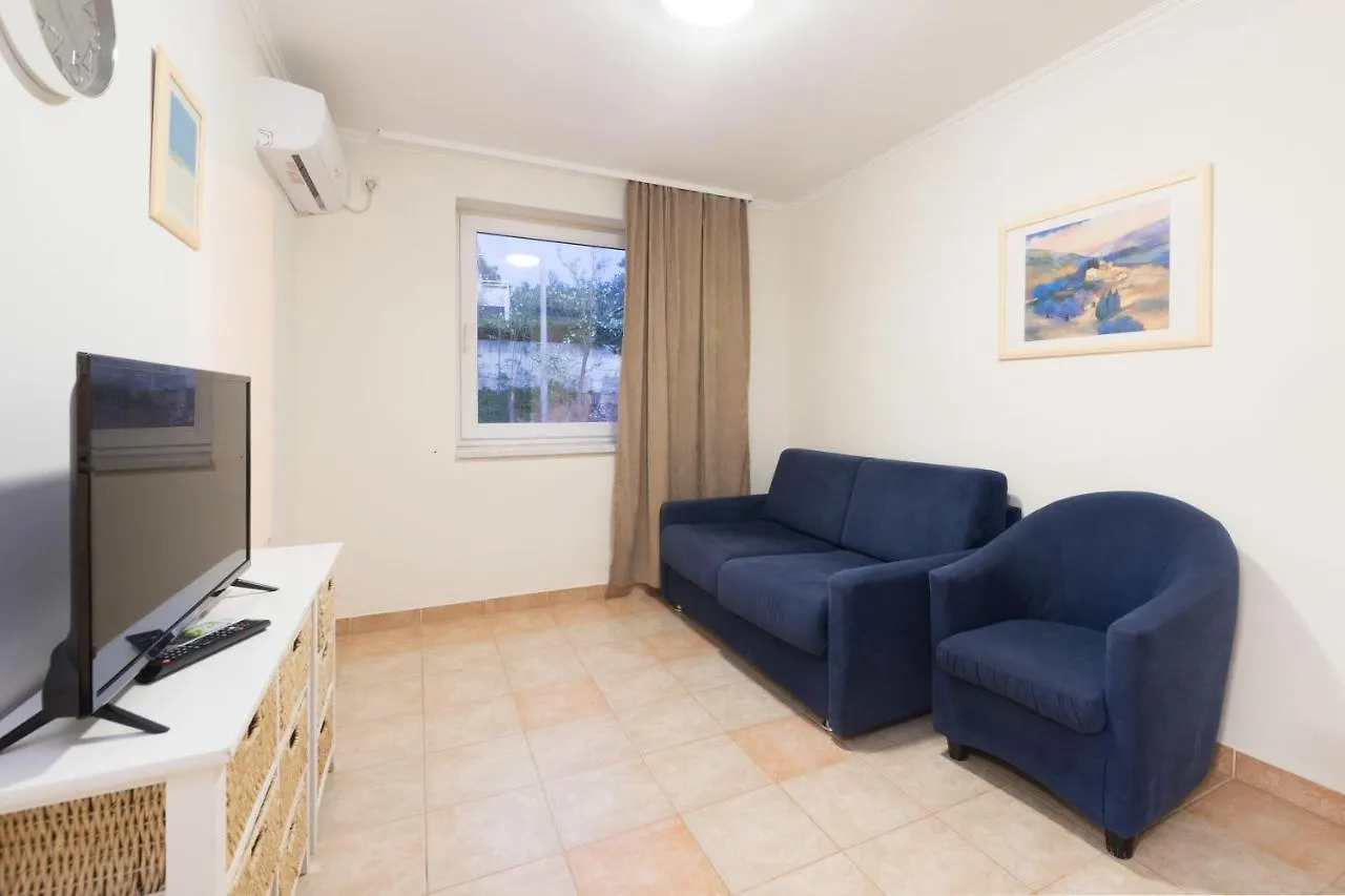 Hotel Rooms Roccia Novigrad  Novigrad (Dalmatia)